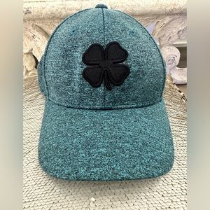 Black Clover Men’s memory fit hat